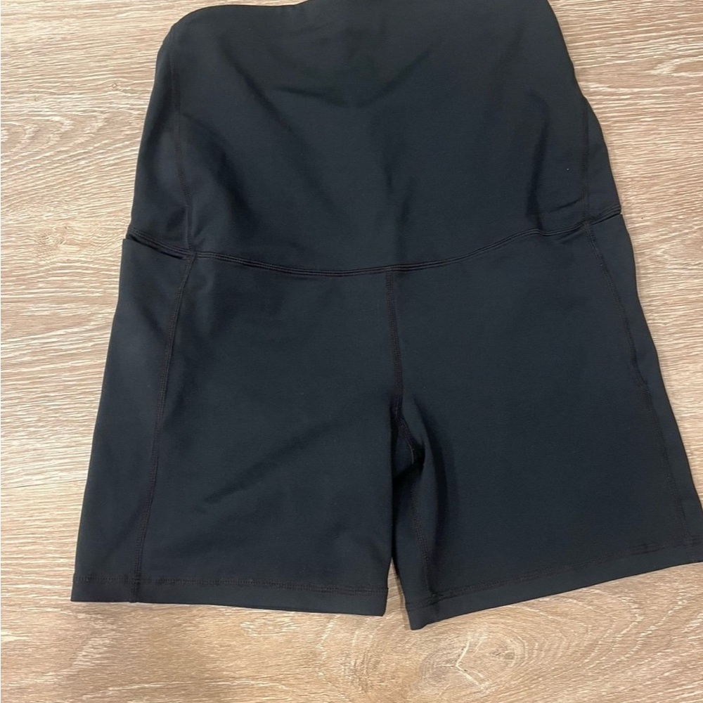 EUC Senita Athletics Black maternity Bike Shorts size Large